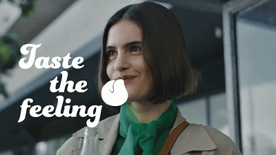 可口可樂換logo了，舌頭視角廣告片了解一下？